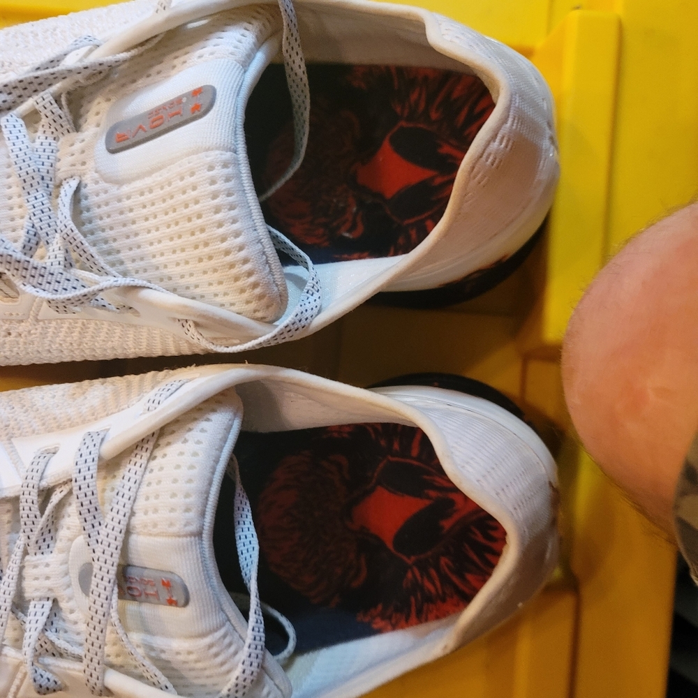 UA hover sonic shoes